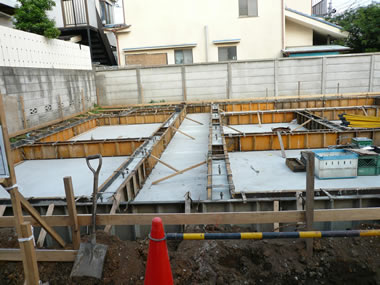 新築3階建1K11室　ピュア氷川台三番館　コンクリート打ち工事完了